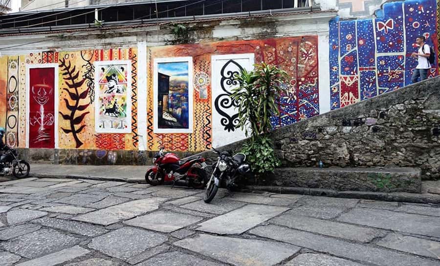 3-Hour Urban Arts Walking Tour - Beyond the murals, you will learn how to read the city