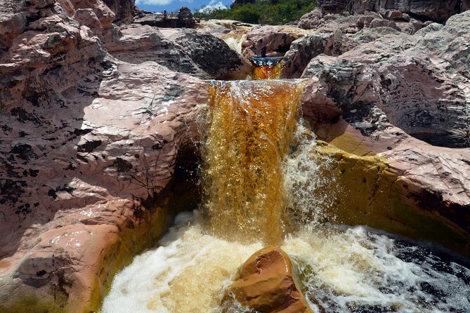 4 FASCINATING DAYS! Reservations from 2 people -Chapada Diamantina by Zentur - Day 1: Gruta da Fumaca, Pratinha swim, and Morro do Pai Inácio views