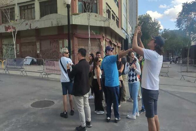 8-Hour Private Tour São Paulo: Major Tourist Attractions–Optional Airport Pickup - Paulista Avenue, Jardins, and 25 de Março: One Walk, Several Versions of Modern São Paulo