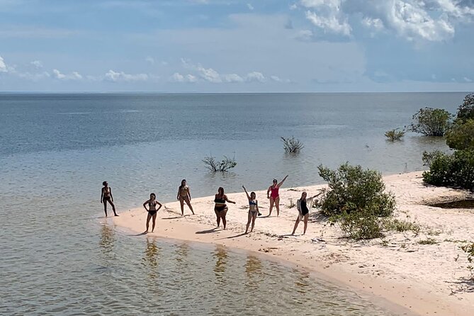 8day expedition of scenic beauty and Amazon traditional culture on Tapajós River - Day 2 on the Tapajós River: Alter do Chão and a real sunset reset