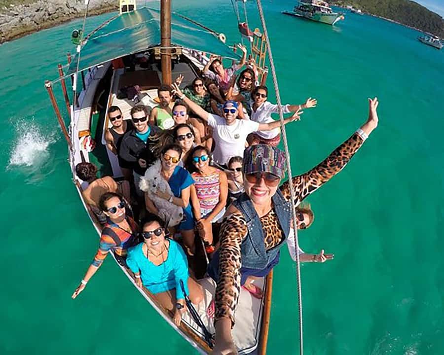 Adventures in Angra and Ilha Grande with Guide and Lunch - Lunch at Praia de Japariz: The Buffet That Keeps You Going