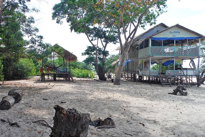 Alter do Chão FLONA Jamaraquá Tour - Pindobal beach: rubber-era history, not just scenery