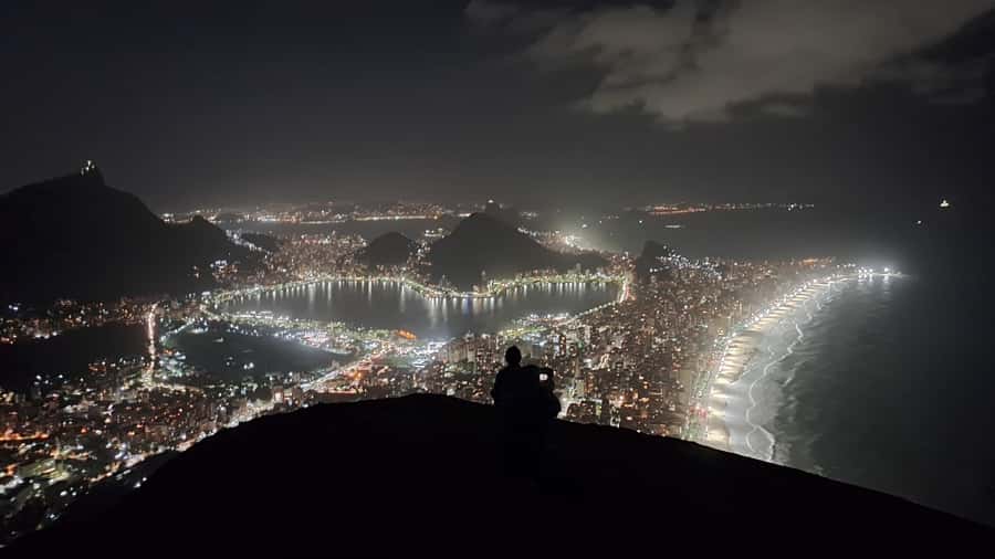 AVenturismo 2 Irmãos hill + Vidigal Favela - Vidigal 2 Irmãos, plus Moto Taxi Down: Why this hike fits right