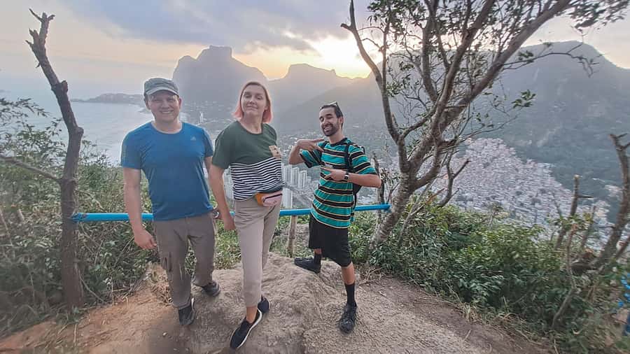 AVenturismo 2 Irmãos hill + Vidigal Favela - Reaching the top of the highest peak in Vidigal: the view that makes it worth it