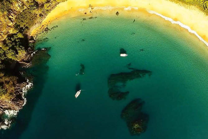 Baia do Sancho Boat Tour - The boat route: secondary islands, Cacimba do Padre, and Morro Dois Irmãos