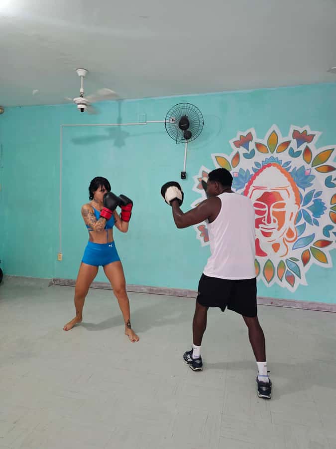 BOXE CLASS - EX BAHIAN CHAMPION (SALVADOR-BA) - The Workout Portion: High Intensity, Kept on Track