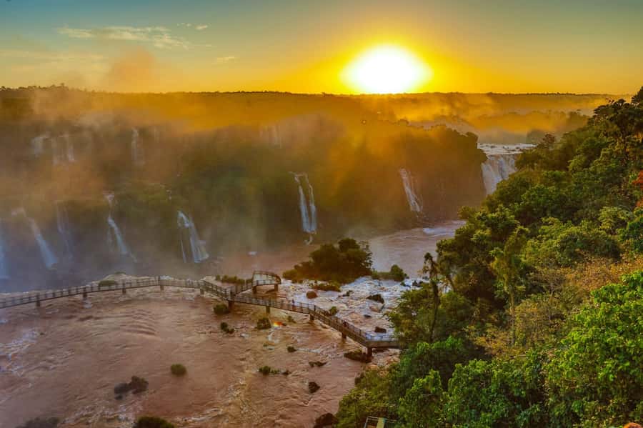 Brazil & Argentina: Iguazu Falls Both Sides in One Day - Brazil’s trails: panoramic views, then Naipi Space