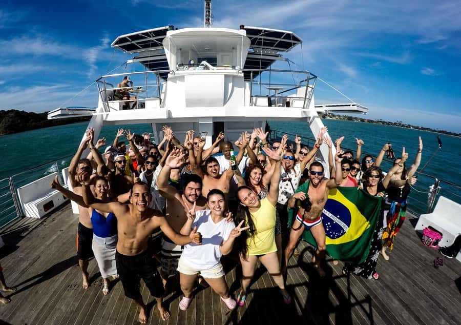 Búzios: Catamaran Boat Tour - Timing, Transfers, and the Cash Boarding Fee Twist