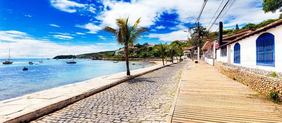 Búzios: City Tour & Beach Hopping with Lunch - Entering The Route: Center of Búzios to Porto da Barra Sunset