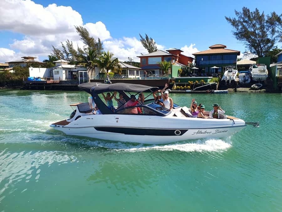 Búzios: Speedboat tour of 2 islands and 11 beaches - Key takeaways before you book
