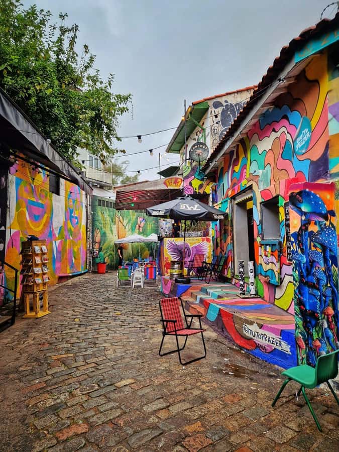 Companionship of a bilingual guide in São Paulo - How the 7-Hour Format Works (And Why It Feels Different)