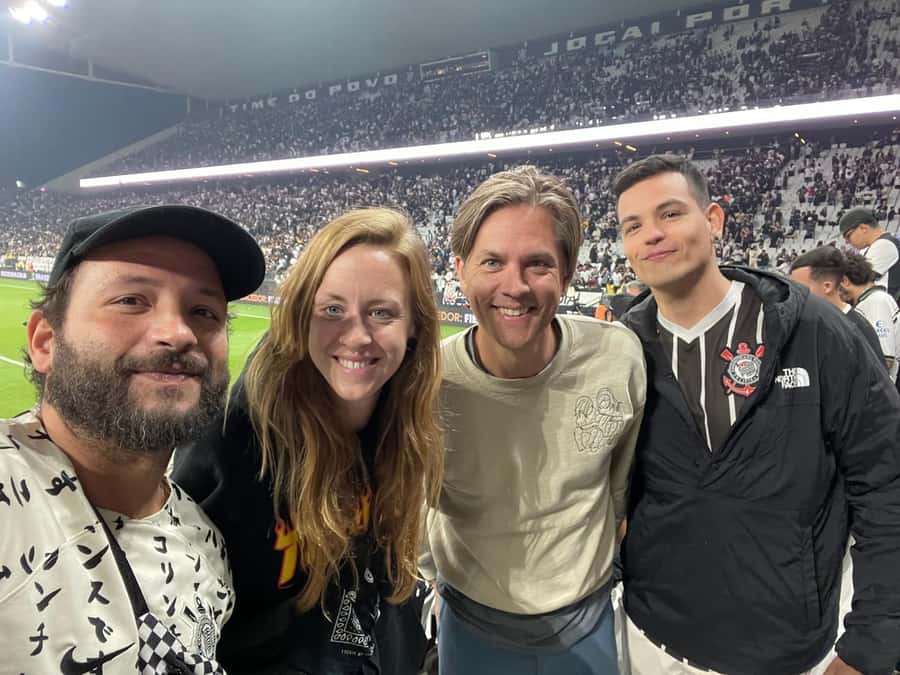 Corinthians Football Game Experience - Metro to Corinthians-Itaquera: your fastest route on game day
