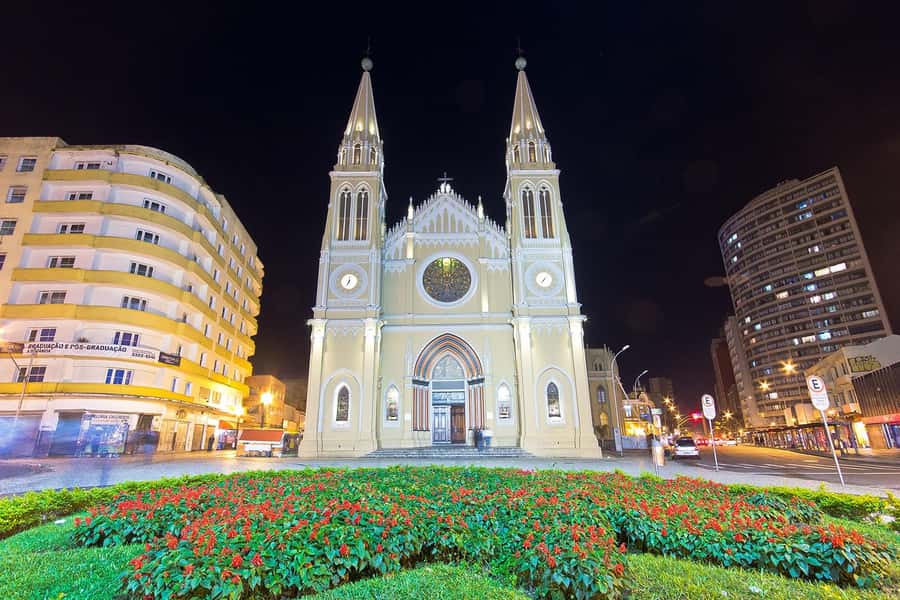 Curitiba: 4-Hour City-By-Night Tour with Dinner - Botanical Garden at night: a slower break in the plan