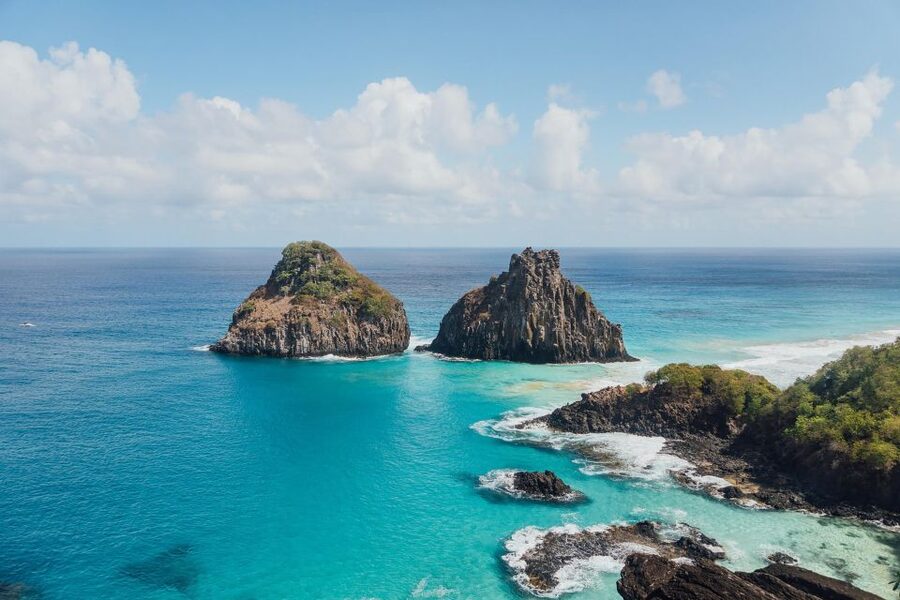 Discover Noronha: 7-Hour Ilhatour Adventure - Baía do Sueste: calm water vibes and sea-bath timing
