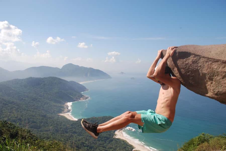 Discover Pedra do Telégrafo: Scenic Hike with Expert Guide - Getting picked up: Copacabana, Ipanema, Leblon, and the early start rhythm