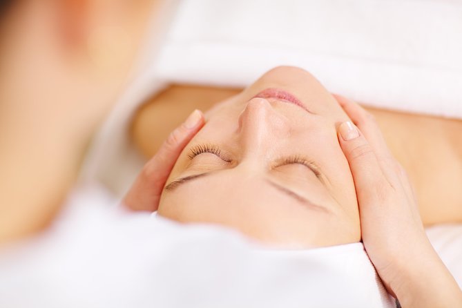 Facial Energization - by Venus' Secret Spa - São Paulo - Price and Value for a 1-Hour Private Facial Energization