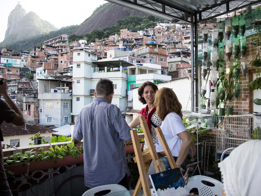 Favela Santa Marta: Walking Tour with local guide - Language options and what to check before you go