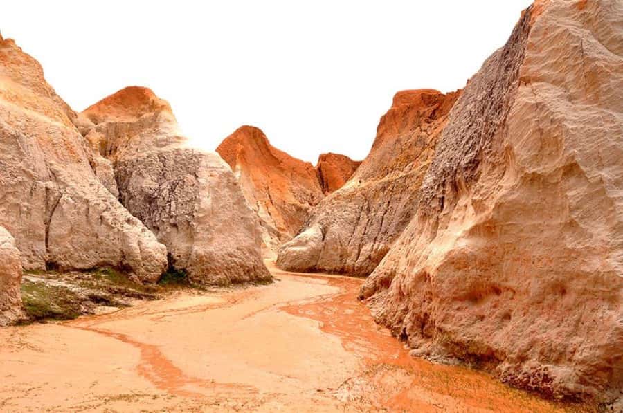 Fortaleza: Tour to Morro Branco and Fontes Beach - Morro Branco’s Colored Sand and Erosion Labyrinths