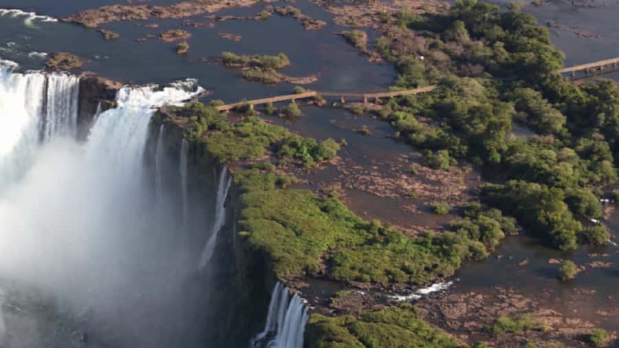 Foz do Iguaçu: Helicopter Flight over the Iguassu Falls - Devil’s Throat aerial view: the moment that earns its hype