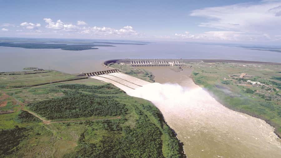 Foz do Iguaçu: Itaipu Hydroelectric Dam Guided Tour - Hotel pickup and the ride to the dam grounds