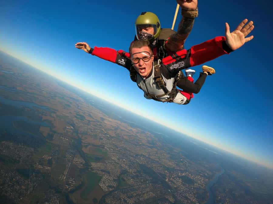 Foz do Iguacu: Skydiving Experience with Photos and Videos - A tandem parachute jump over Foz do Iguaçu, with time to look