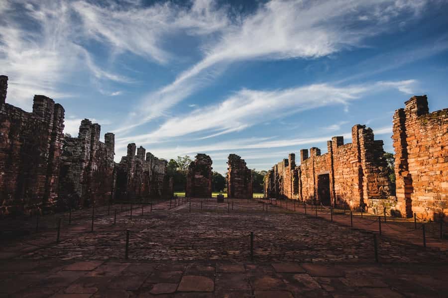 Foz do Iguaçu: Wanda Mines and San Ignacio Ruins Day Trip - Guides and language: what to expect in practice