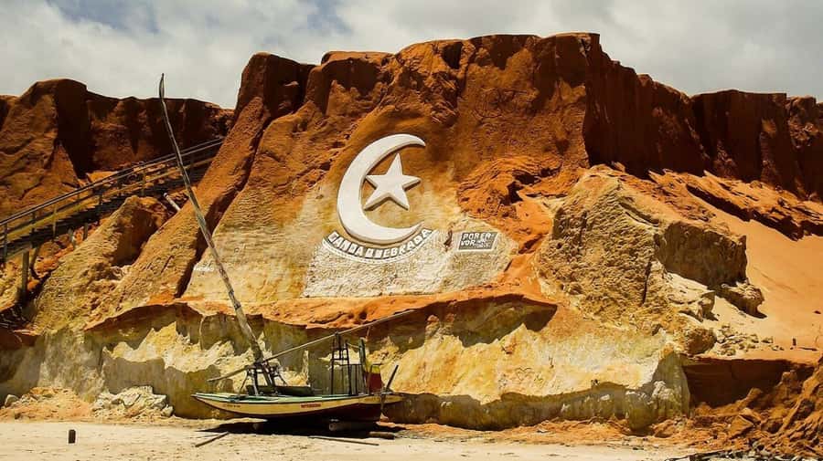 From Fortaleza: Morro Branco, Fontes, & Canoa Quebrada Beach - Morro Branco: The Colorful Cliffs You Can Walk Through