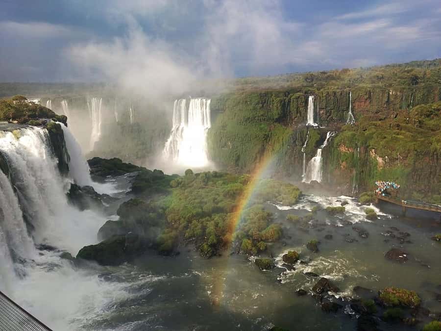From Foz do Iguaçu: Brazilian Falls and Bird Park Tour - Brazilian-side Falls: panoramic views plus a manageable walk