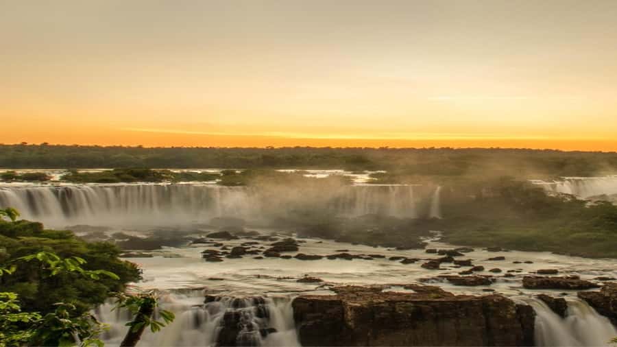 From Foz do Iguaçu: Sunset at the Falls - Golden Hour timing at Iguaçu Falls