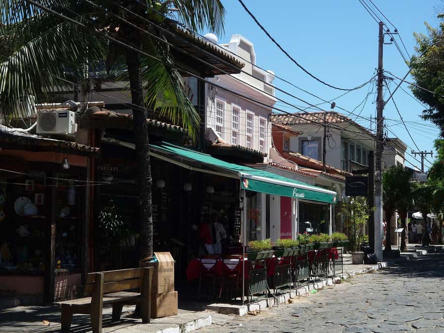 From Rio: Búzios with Boat Tour and Lunch - Rua das Pedras and downtown free time, with a realistic time check