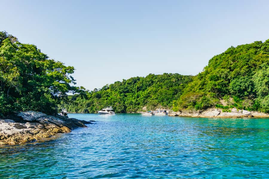 From Rio de Janeiro: Angra dos Reis Boat Trip with Lunch - Beach and Lagoon Stops Like Blue Lagoon and Cataguases