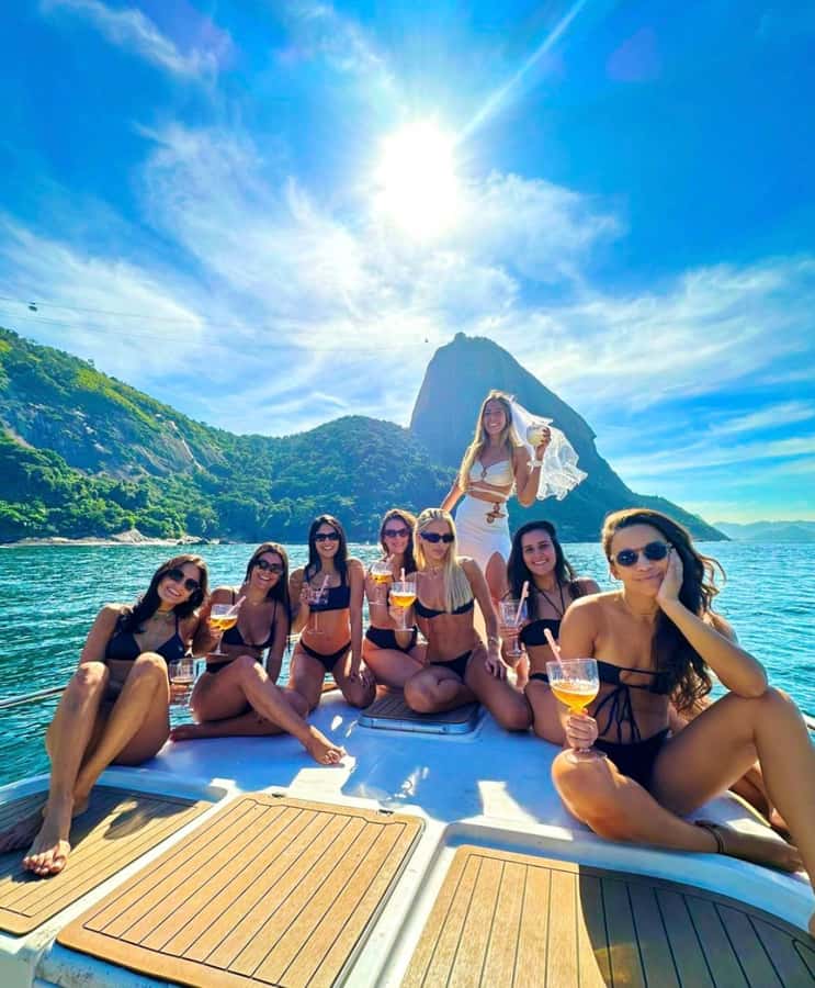 From Rio de Janeiro: Private Speedboat Tour - Your route choices: Urca, Vermelha Beach, and Niterói (Adão e Eva Beach)