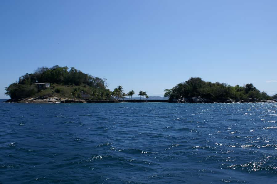 From Rio: Full-Day Angra dos Reis Cruise & Island Tour - Lunch is included, drinks are not, so plan your day