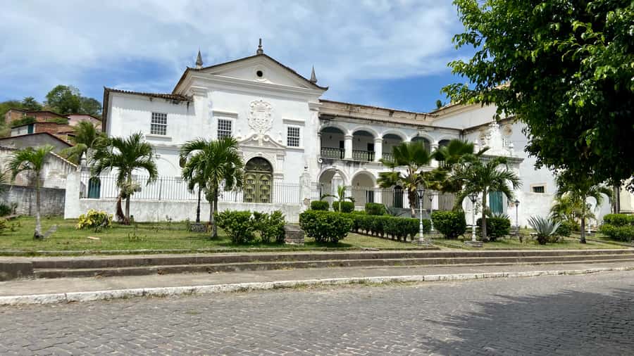 From Salvador: Cachoeira Colonial Town Daytrip - Dannemann Cigar Factory, craft work you can watch