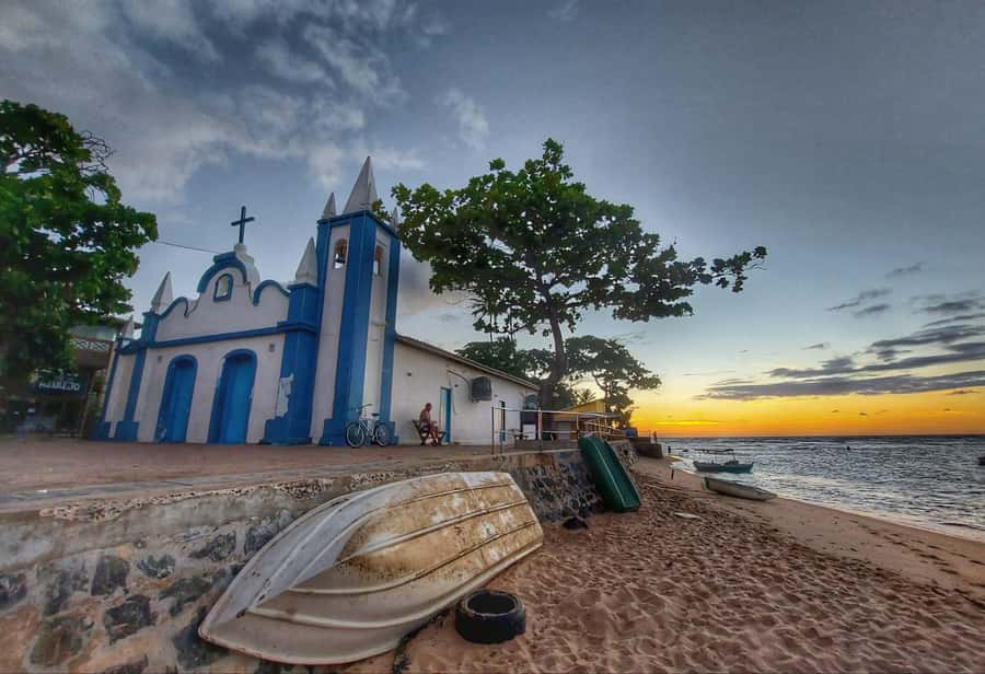 From Salvador: Praia do Forte & Guarajuba Beach Daytrip - Praia do Forte: village charm, natural pool vibes, and real beach time