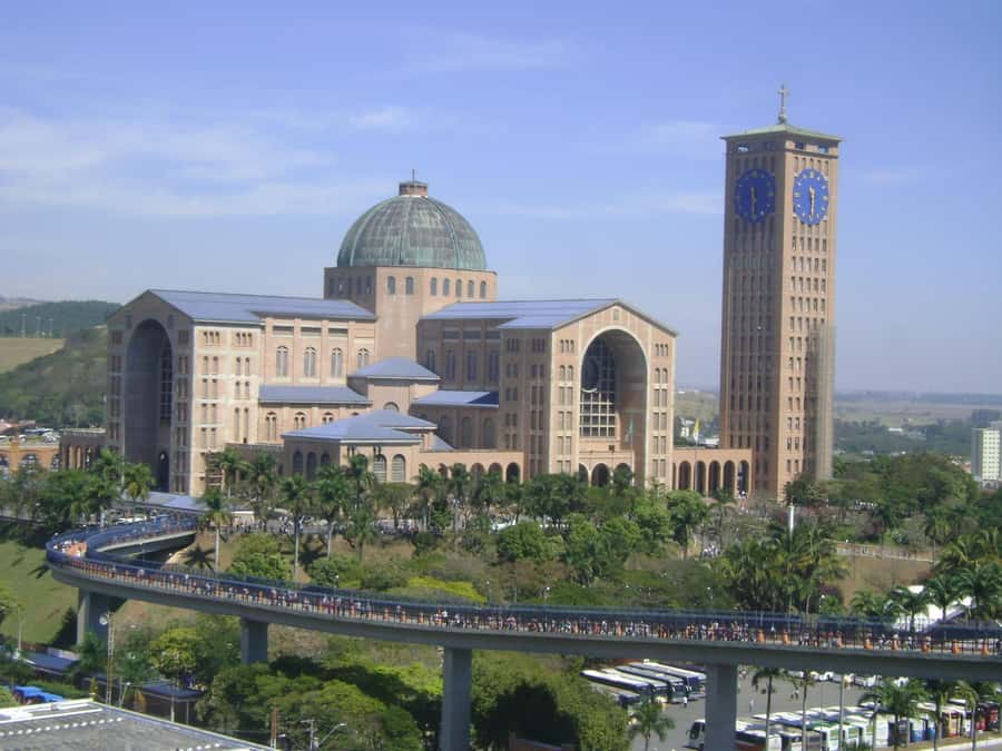 From São Paulo: Aparecida Cathedral Tour - Why Aparecida Cathedral feels like a world-scale pilgrimage