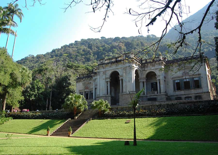 Green Rio: Guided Tour of Botanical Garden and Lage Park - Parque Lage: English-style calm, plus a forest walk