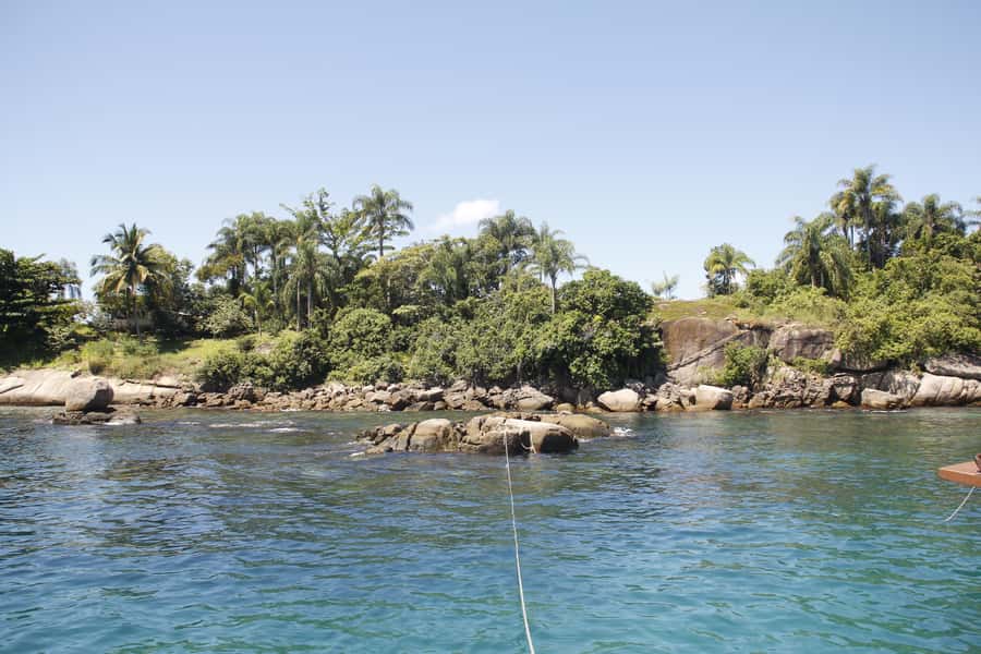 Half-Day Schooner Cruise and Snorkeling in Paraty Bay - Tide, Horns, and Stop Timing: How the Day Stays on Schedule