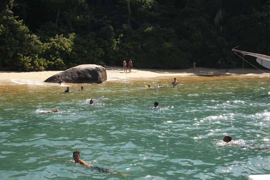 Half-Day Schooner Cruise and Snorkeling in Paraty Bay - Tobogan and Poço do Tarzan Waterfalls: When You Get the Bonus