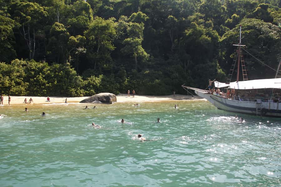 Half-Day Schooner Cruise and Snorkeling in Paraty Bay - Getting to the Cais de Turismo Pier (and Collecting Your Voucher)