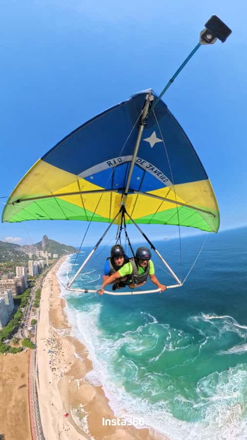 Hang gliding flight in Rio de Janeiro - Flying Over Rio: What 360° Insta360 Coverage Means for You