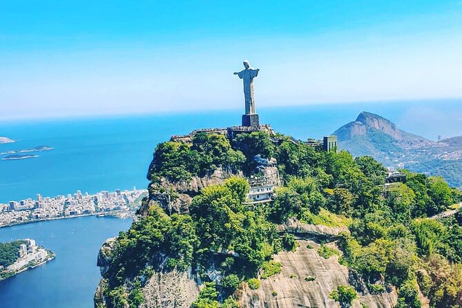 Helicopter tour in Rio de Janeiro - 25 Minutes - Price vs. payoff: when $230.33 makes sense
