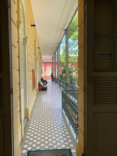 Historic City Tour Manaus by car with 3 stops. - Rubber-Era Stops on Weekdays: Rio Negro Palace and More
