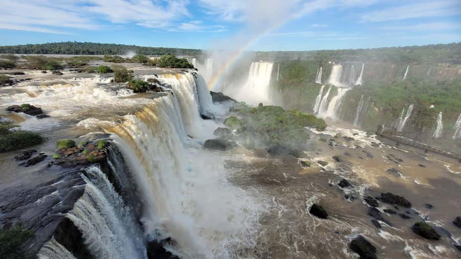 Iguassu Falls: Brazilian Side Private Tour - Entering Iguazu’s chaos with a plan