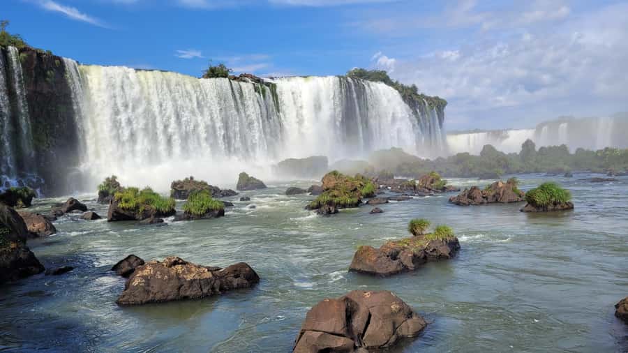 Iguassu Falls: Brazilian Side Private Tour - Pickup, border reality, and getting to the trail