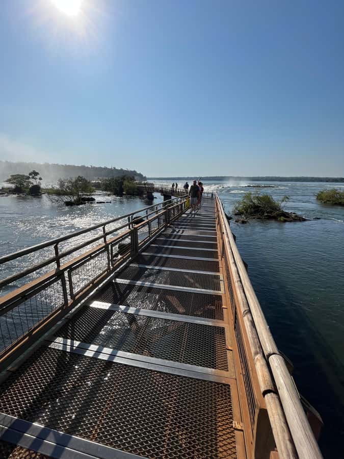 Iguassu Falls: Private Tour Argentina side - Devil’s Throat: the iconic platforms, sound, mist, and best timing