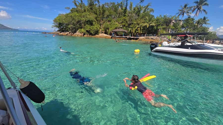 Ilha Grande: 6-Hour Speedboat Tour to Blue and Green Lagoons - Blue and Green Lagoons: What Makes This Speedboat Route Worth It