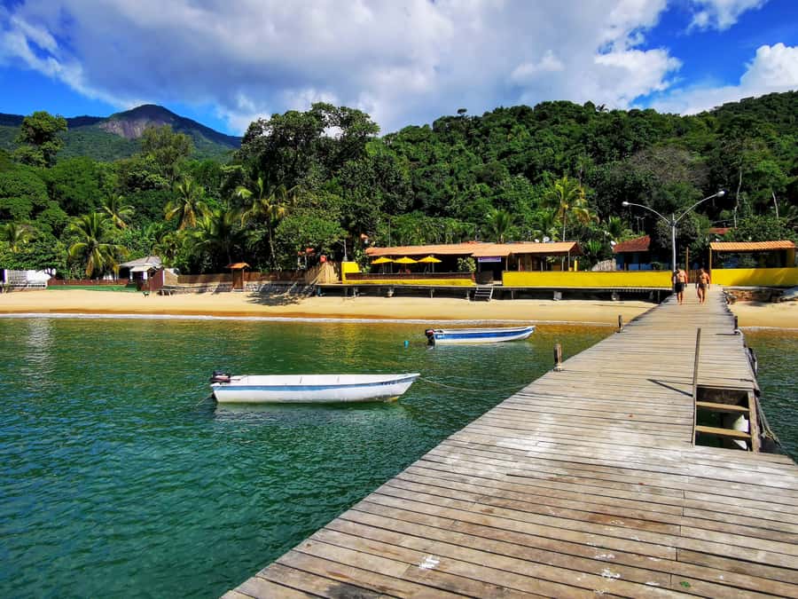 Ilha Grande: Private Hiking with Forest, Beaches & Waterfall - Lazareto ruins and aqueduct arches: old engineering in a tropical setting