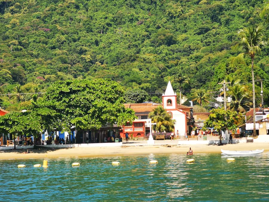 Ilha Grande: Private Hiking with Forest, Beaches & Waterfall - Vila do Abraão to Praia Preta: why the day starts with a history walk