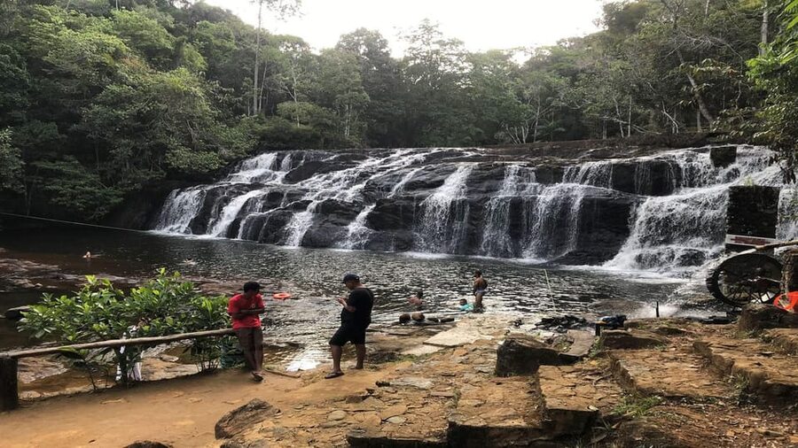 Itacare: 4 Beaches Trail and Tijuipe Waterfall - Engenhoca Beach: where the river crosses the sand